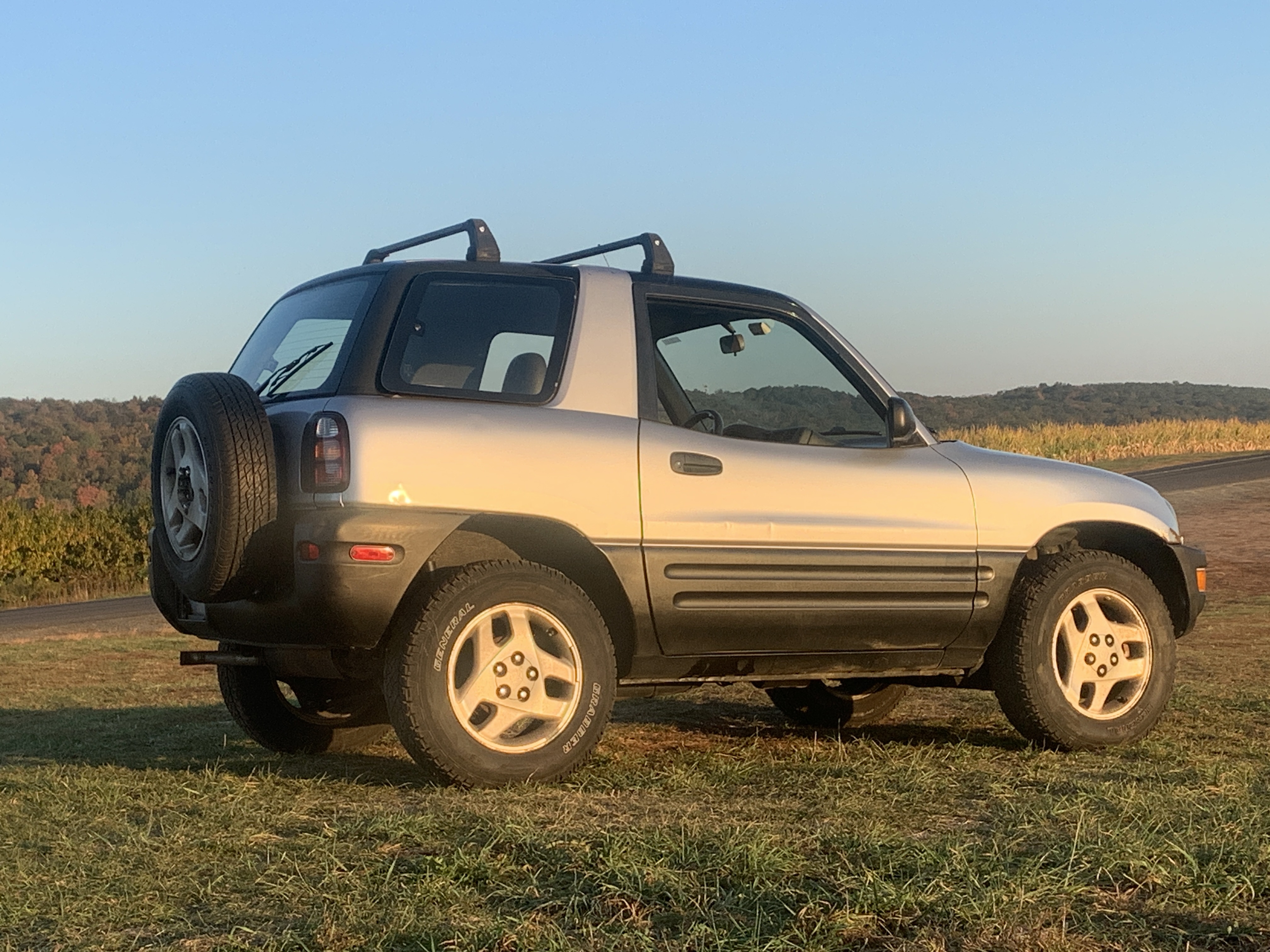 1998 Toyota RAV4 2 Door AWD — photo 94
